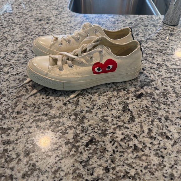 Comme des Garcons Cream and Red Sneakers - Picture 15 of 16